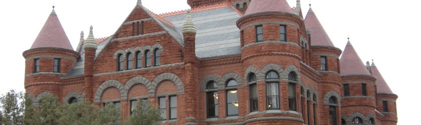 Photo of the courthouse in Dallas County